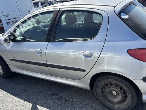 Horn PEUGEOT 206 Hatchback (2A/C) 1.4 HDi eco 70 | BP30878479E13