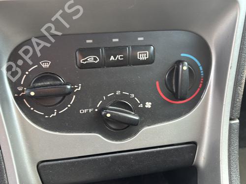 Left front window switch PEUGEOT 307 Break (3E) 2.0 HDI 110 | BP29940019I27 - Image 16