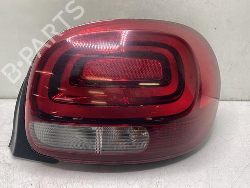 Farolim direito CITROËN C3 III (SX) 1.5 BlueHDi 100 (SXYHYP, SXYHTU) (102 hp) 31590839