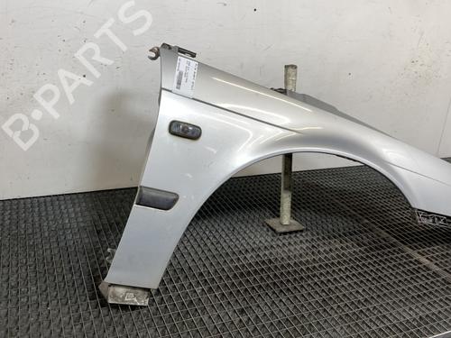 Right front fenders SAAB 9-5 (YS3E) 2.2 TiD | BP22198108C42 