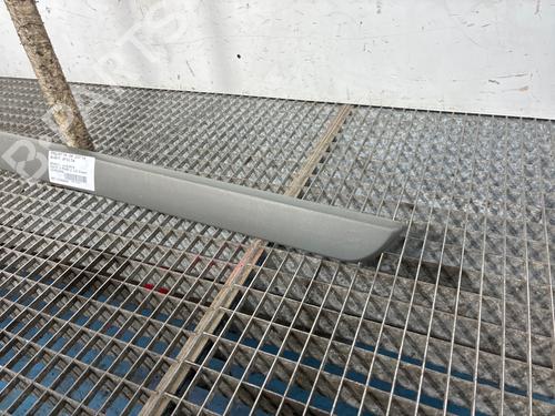 Used Door moulding trim Door moulding trim 38941958 38941958
