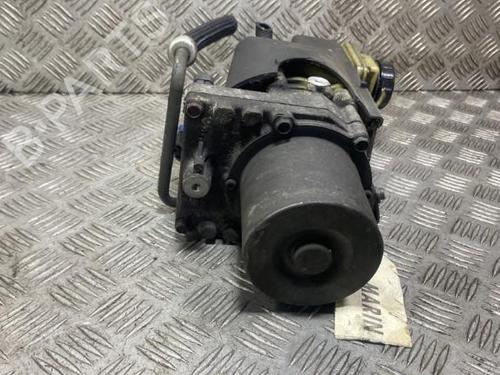 Used Steering pump Steering pump RENAULT LAGUNA III Grandtour (KT0/1) 2.0 dCi (KT01, KT08, KT09, KT0K, KT12, KT1D, KT1W) (150 hp) 19959555 19959555