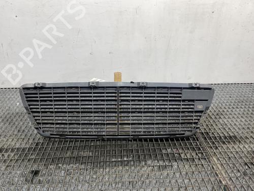 Used Grille MERCEDES-BENZ E-CLASS (W210) E 270 CDI (210.016) (163 hp) 19953665