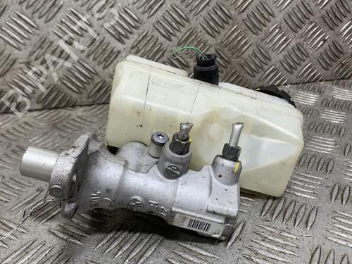Used Brake master cylinder Brake master cylinder DACIA SANDERO II TCe 90 (B8M1, B8MA, B8AC) (90 hp) 32125892 32125892