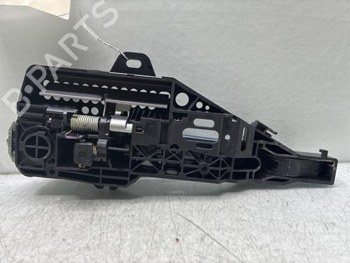 front-right-exterior-door-handle-renault-clio-iv-bh_-2012-2013-2014-2015-2016-2017-2018-2019-2020-2021-36862887 main image