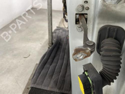 Used Left front door RENAULT LAGUNA II (BG0/1_) [2001-2007]  19993951