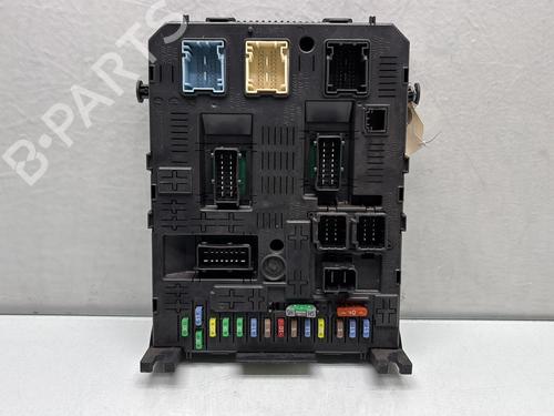 Used Fuse box PEUGEOT 407 (6D_) 2.0 HDi 135 (6DRHRH, 6DRHRE, 6DRHRG, 6DRHRJ) (136 hp) 28519417