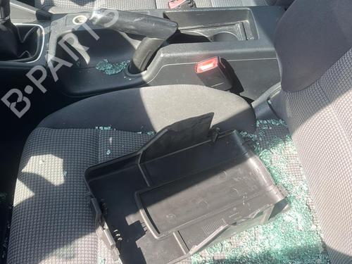 Right front indicator AUDI A3 Sportback (8PA) 2.0 TDI | BP24364804C33 