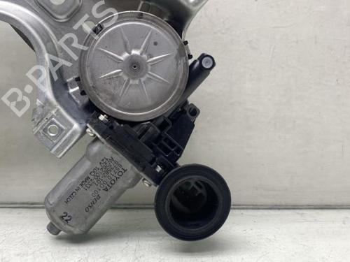 Used Front right window mechanism TOYOTA YARIS (_P13_) 1.4 D (NLP130_, NLP130) (90 hp) 19968936