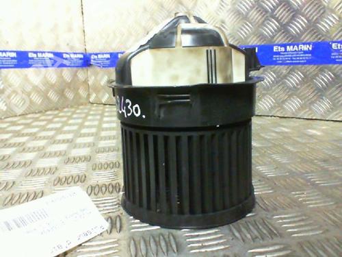 Used Heater blower motor PEUGEOT 308 I (4A_, 4C_) 1.6 HDi (90 hp) 19986186