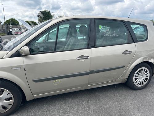 Brugte RENAULT GRAND SCÉNIC II (JM0/1_) 1.5 dCi (JM1E) 4945833