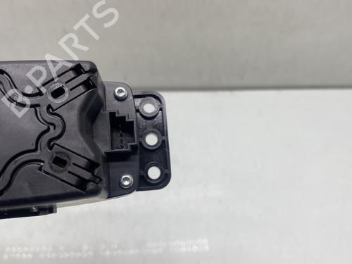 Used Switch Switch MERCEDES-BENZ A-CLASS (W176) A 180 CDI / d (176.012) (109 hp) 31331988 31331988