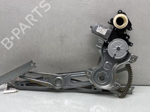 Used Front left window mechanism TOYOTA YARIS (_P13_) 1.5 Hybrid (NHP130_, NHP130) (101 hp) 28704830