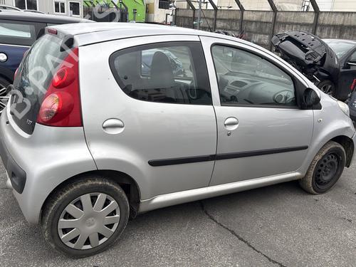 Left taillight PEUGEOT 107 (PM_, PN_) 1.0 | BP32125969C34 