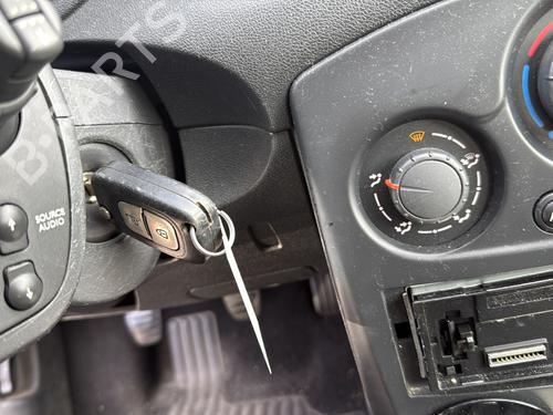 Rear fog light RENAULT CLIO III (BR0/1, CR0/1) 1.5 dCi (C/BR0G, C/BR1G) | BP30176896C37 