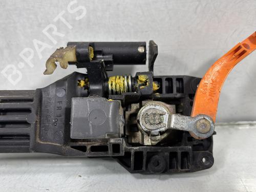 Høyre foran utvendig håndtak TOYOTA RAV 4 II (_A2_) 2.0 D 4WD (CLA20_, CLA21_, CLA20R, CLA21R) | BP30307373C129