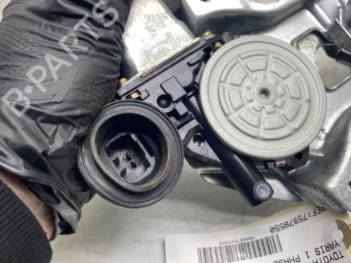 Used Front right window mechanism TOYOTA YARIS (_P1_) 1.3 (NCP10, SCP12_) (86 hp) 19971504
