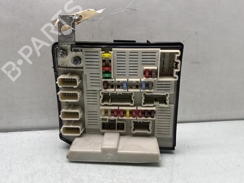fuse-box-renault-grand-scenic-ii-jm01_-2004-2005-2006-2007-2008-2009-32024552 main image