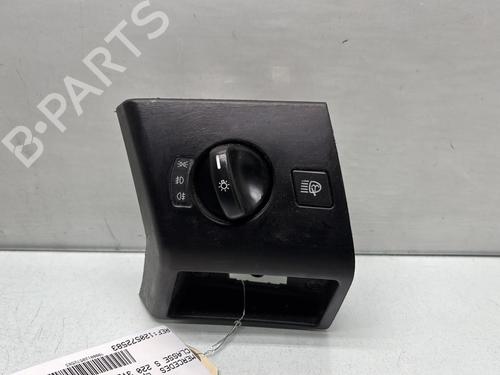 Used Headlight switch Headlight switch MERCEDES-BENZ S-CLASS (W220, V220) S 320 CDI (220.026, 220.126) (197 hp) 32864159 32864159