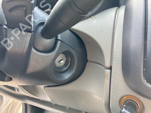 Used Parts RENAULT TRAFIC II Bus (JL)  2.0 dCi 115 (JL00, JL01, JL0H, JL0M, JL0U)  4957649