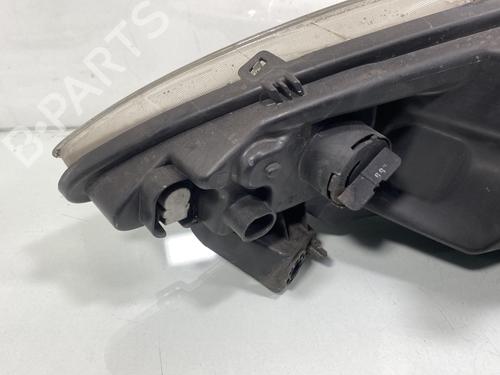 Used Right headlight Right headlight PEUGEOT 1007 (KM_) 1.4 HDi (68 hp) 21955759 21955759