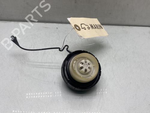 Used Fuel cap Fuel cap TOYOTA YARIS (_P13_) 1.5 Hybrid (NHP130_, NHP130) (101 hp) 28704795 28704795