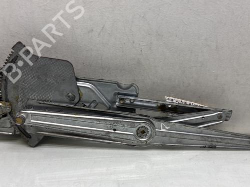Used Front right window mechanism Front right window mechanism RENAULT TWINGO I (C06_) 1.2 (C066, C068) (58 hp) 33830298 33830298