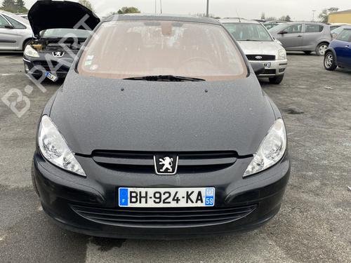 Left mirror PEUGEOT 307 (3A/C) 2.0 HDi 110 | BP26495523C26 