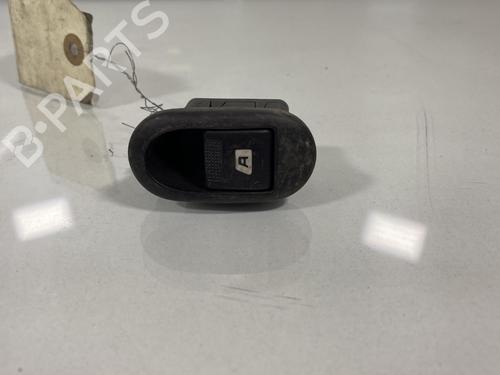 Used Right front window switch PEUGEOT 1007 (KM_) 1.4 HDi (68 hp) 20033520