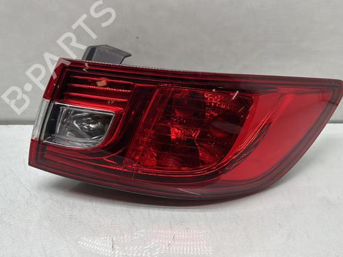 right-taillight-renault-clio-iv-bh_-2012-2013-2014-2015-2016-2017-2018-2019-2020-2021-32125999 main image