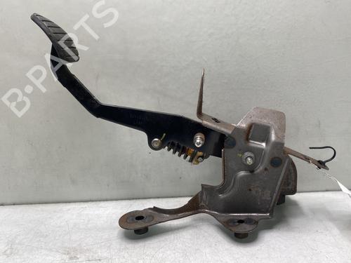 Used Clutch pedal RENAULT CLIO IV (BH_) 1.5 dCi 75 (75 hp) 32062720
