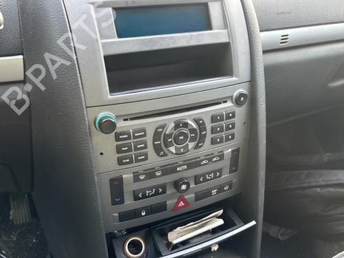 Left mirror PEUGEOT 407 (6D_) 2.0 HDi 135 (6DRHRH, 6DRHRE, 6DRHRG, 6DRHRJ) | BP31379824C26 