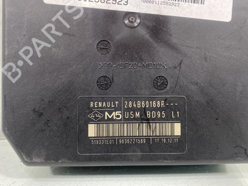 Elektronische module RENAULT MEGANE III Hatchback (BZ0/1_, B3_) 1.5 dCi (BZ09, BZ0D, BZ1W, BZ29, BZ14) (110 hp) 29724803