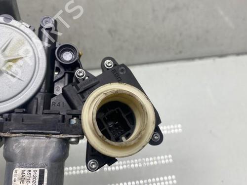 Used Front right window mechanism Front right window mechanism TOYOTA AVENSIS Saloon (_T27_) 2.2 D-4D (ADT271_, ADT271R) (150 hp) 19990465 19990465