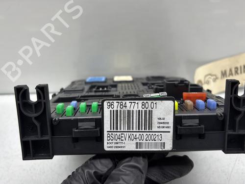 Fuse box CITROËN C4 Picasso I MPV (UD_) 1.6 HDi 110 | BP30082720E1