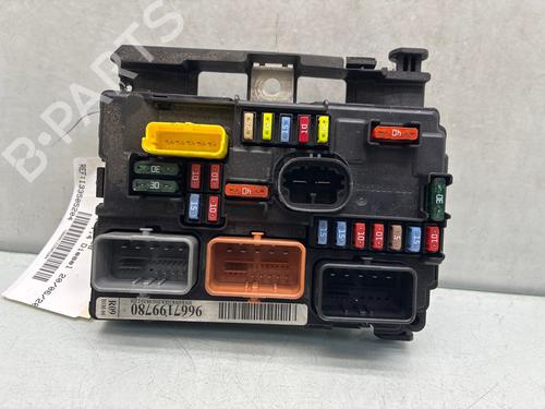 Fuse box CITROËN C3 II (SC_) 1.4 HDi 70 (SC8HZC, SC8HR0, SC8HP4) | BP39653495E1 - Image 3