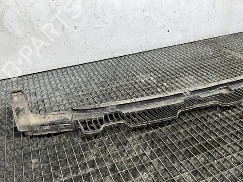 rear-bumper-bracket-vw-golf-vii-5g1-bq1-be1-be2-2012-2013-2014-2015-2016-2017-2018-2019-2020-2021-32495687 main image