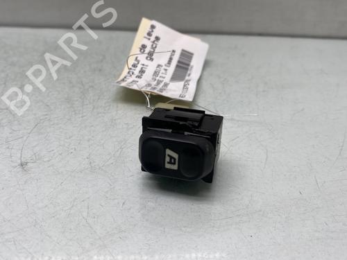Used Left front window switch CITROËN XSARA (N1) 1.4 i (75 hp) 30198941