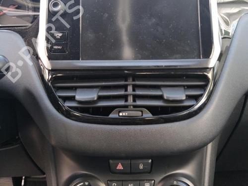 Engine control unit (ECU) PEUGEOT 208 I (CA_, CC_) 1.2 VTI 82 | BP21192761M57 