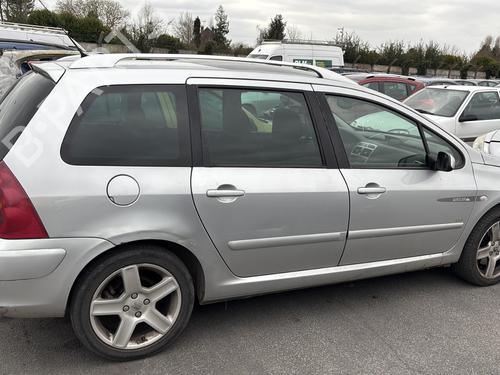 Fuse box PEUGEOT 307 Break (3E) 2.0 HDi 135 | BP26296016E1 - Image 22