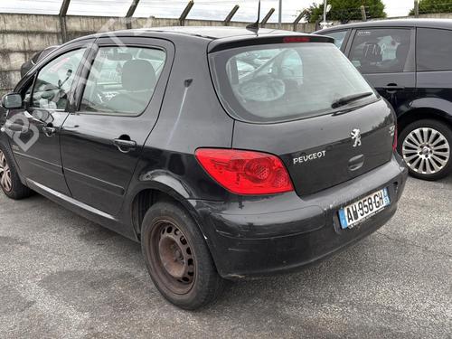 Windscreen washer tank PEUGEOT 307 (3A/C) 1.6 HDi | BP21822867C113 