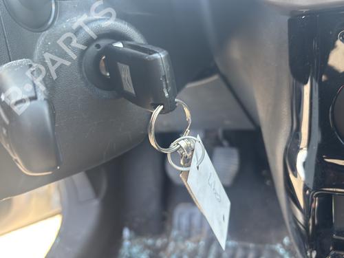 Left sun visor CITROËN C3 II (SC_) 1.2 VTi 82 | BP32230440I1 - Image 8