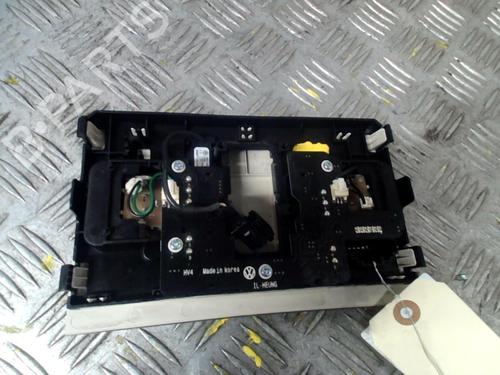 interior-roof-light-vw-passat-b8-3g2-cb2-16-tdi-5ta947105bnx1-2014-20010595 main image