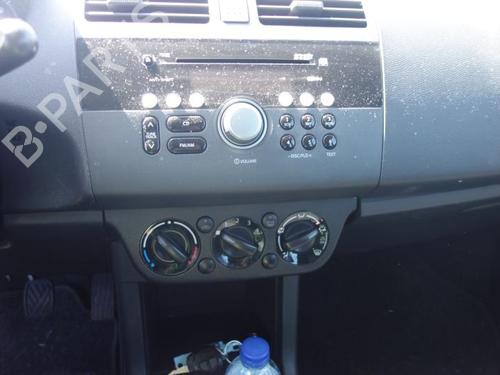 Left front door SUZUKI SWIFT III (MZ, EZ) 1.3 (RS413, ZC11S) | BP20028956C2 
