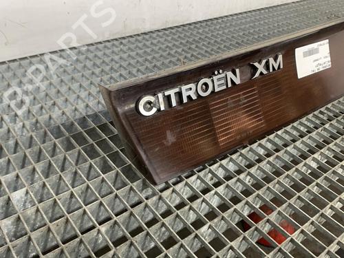 Used Rear center light Rear center light CITROËN XM (Y3) 2.1 TD 12V (109 hp) 21958578 21958578