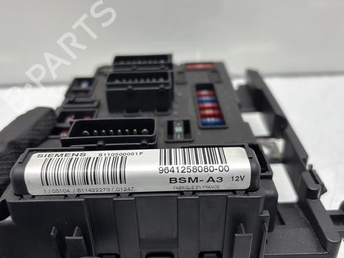 Fuse box CITROËN C5 I (DC_) 2.0 HDi (DCRHZB, DCRHZE) | BP29842127E1