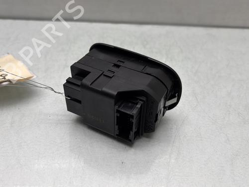 Venstre fortil elrude kontakt PEUGEOT 206 Hatchback (2A/C) 1.1 i | BP29939790I27