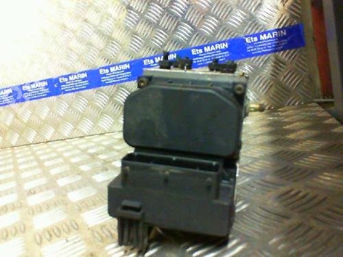 Used ABS pump RENAULT LAGUNA II (BG0/1_) 2.0 16V (BG00, BG0K, BG0P, BG0W) (135 hp) 20035238