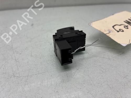 Used Right front window switch Right front window switch 38230520 38230520
