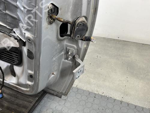 left-front-door-peugeot-807-eb_-2002-32524405 main image